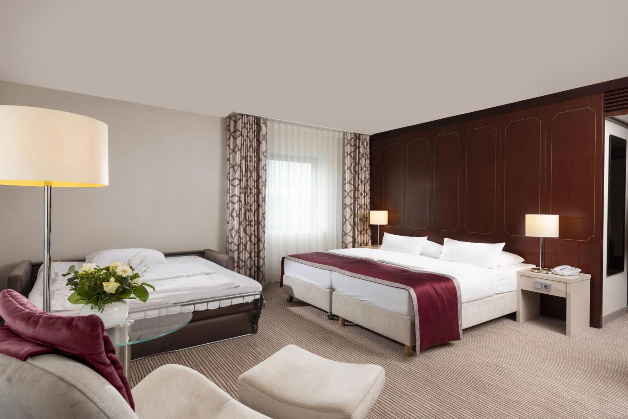 Maritim Hotel 4*